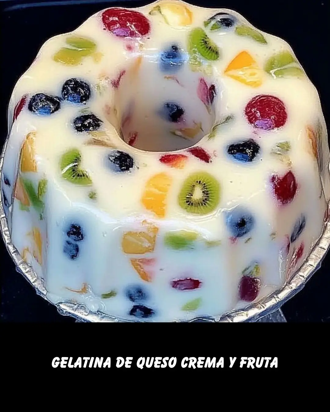 Gelatina de queso crema y fruta