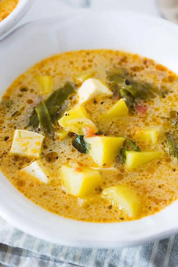 Caldo de Papas con Queso