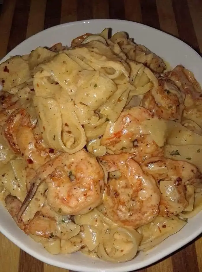 Espagueti con Camarones a la Crema